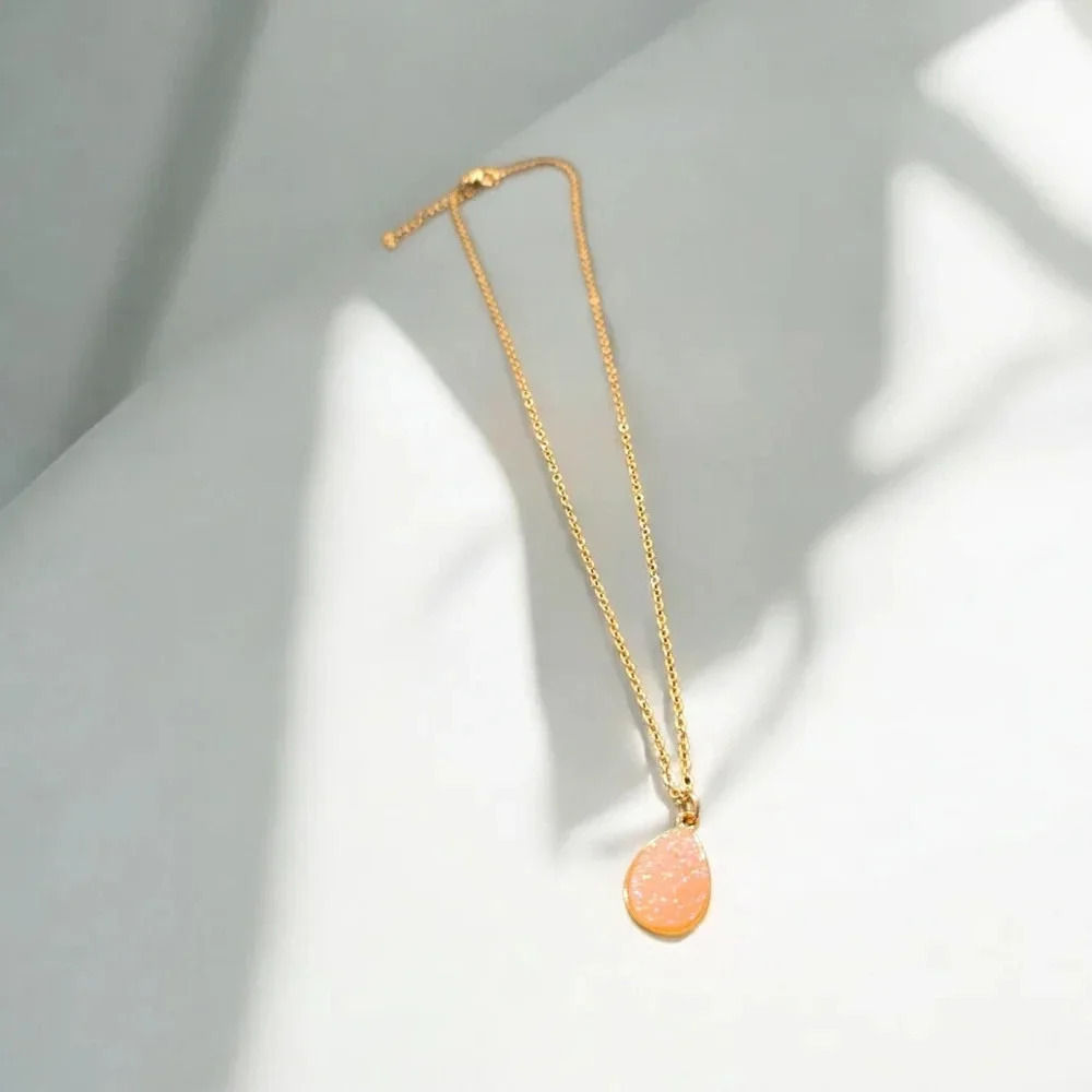 Faux Druzy Pendant Gold Plated Necklace 16$